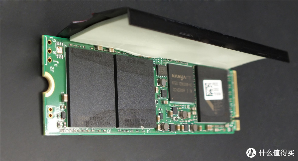 浦科特 PLEXTOR M9PeG 512GB M.2 NVMe固态硬盘测评
