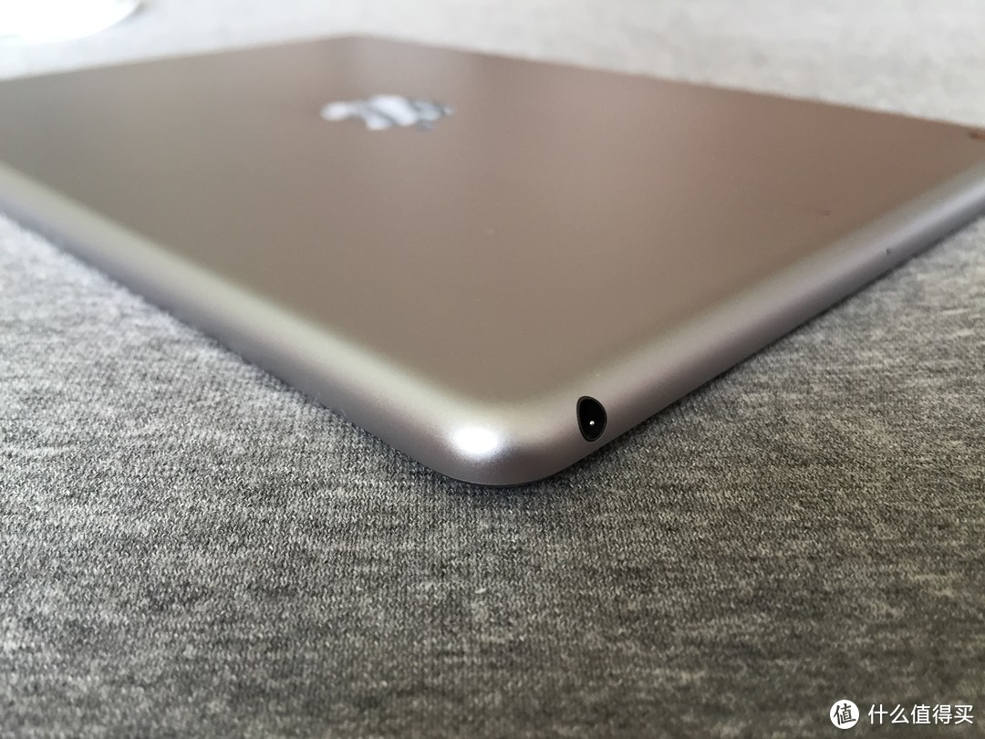 代替Surface娱乐的APPLE 苹果 2018 iPad开箱