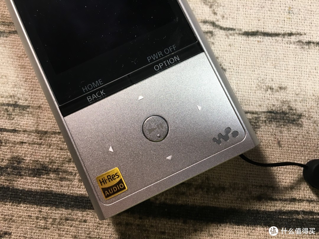 迟到了1年的评测—SONY 索尼 NW-ZX100 随身播放器开箱+使用体验