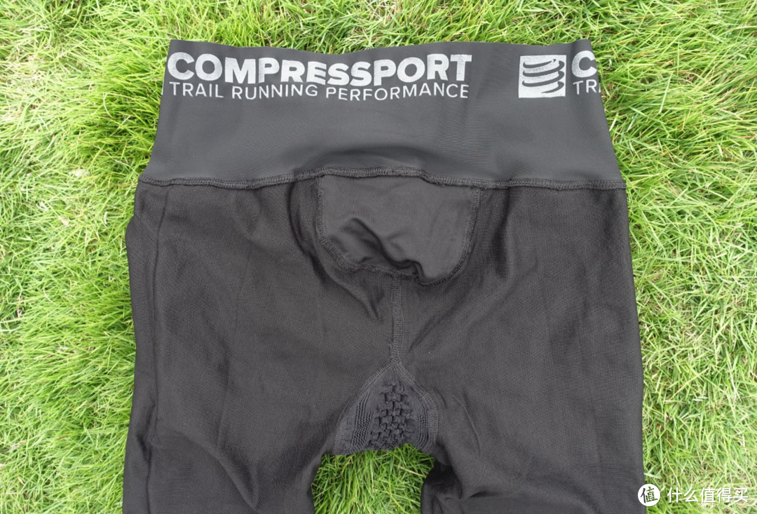 亚丁神山圣水之间的颜值担当——Compressport（康普斯波）多运动长裤测评