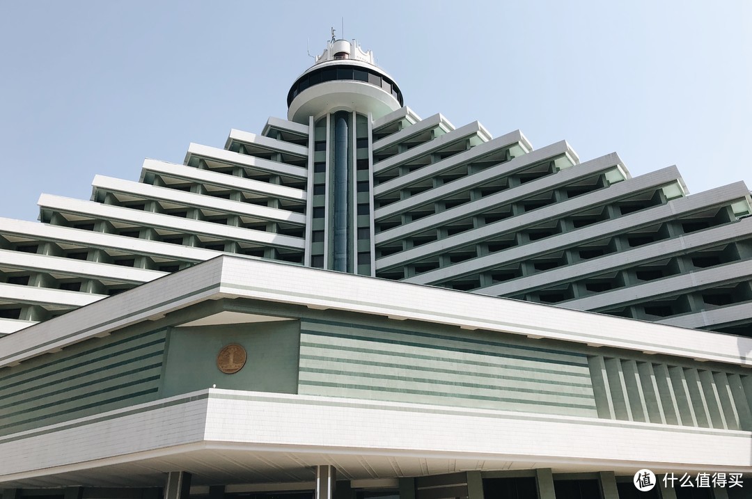 ▲ 朝鲜三大特级宾馆之一：妙香山宾馆，共产主义范儿