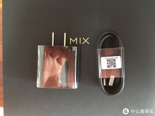 充电器是相当的闪，指纹收集利器