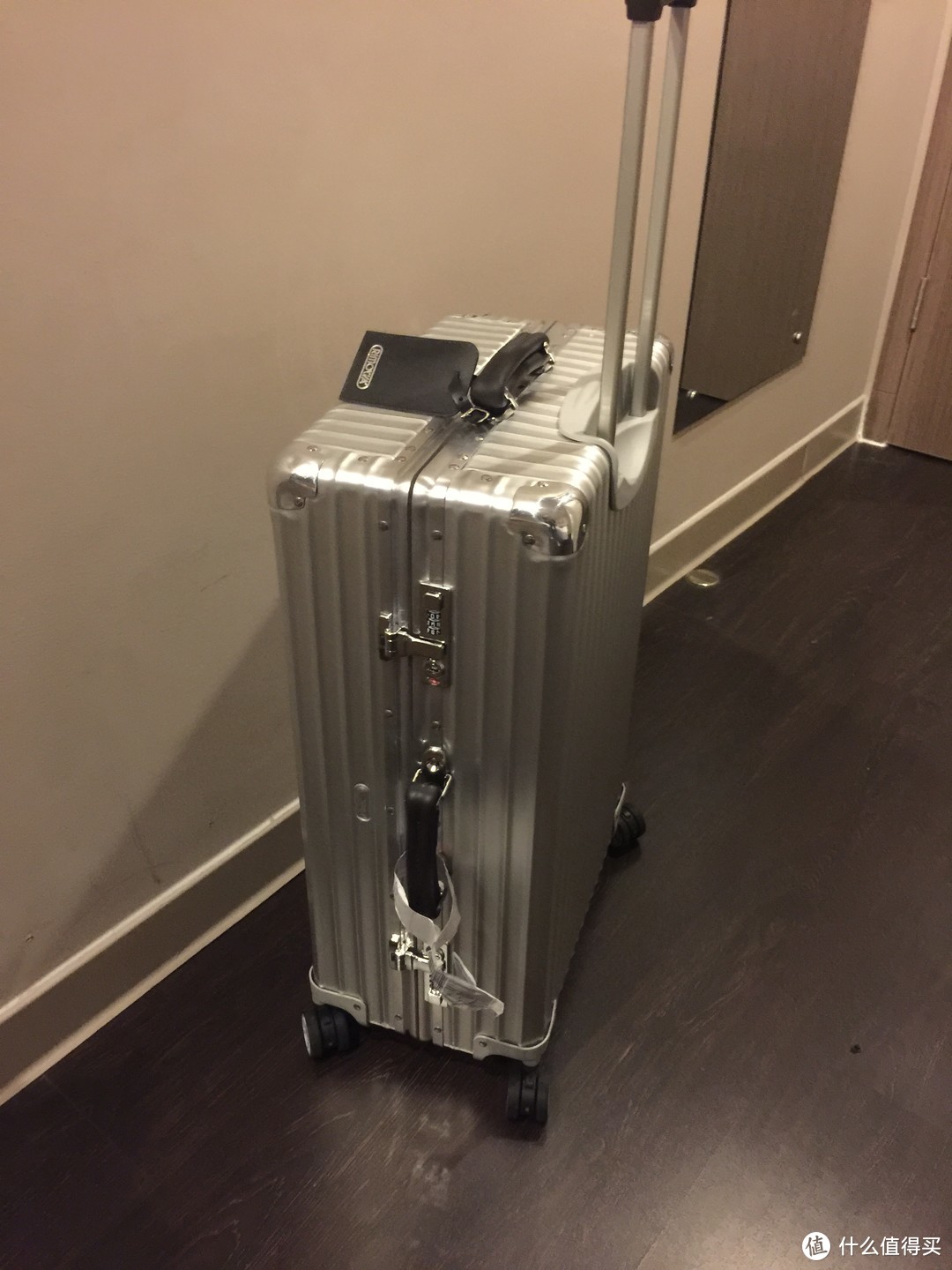 花四五千买个箱子：RIMOWA 日默瓦 Classic 26英寸旅行箱 使用感受