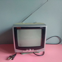 东升 DS-708 黑白电视机外观展示(外壳|屏幕|按钮)