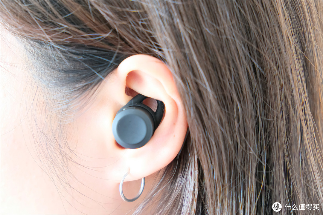 日系小清新--Elecom 宜丽客 LBT-TWS01AV 入耳式蓝牙耳机