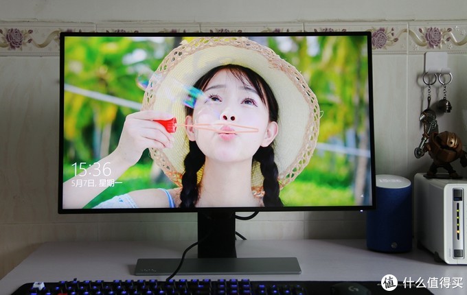 大妈首发，护眼无边框，视界新体验：BenQ 明基 EW2770QZ 显示器