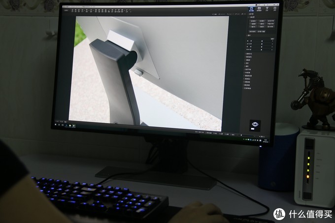 大妈首发,护眼无边框,视界新体验:BenQ 明基 EW2770QZ 显示器