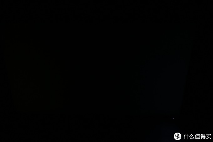 大妈首发,护眼无边框,视界新体验:BenQ 明基 EW2770QZ 显示器