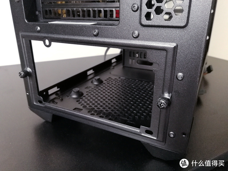 “全侧透+RGB”的机箱好用吗？CoolerMaster 酷冷至尊 MB500 毁灭者三代 机箱体验