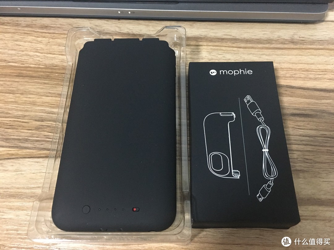 以0.5折或者1折的价格购买mophie iPhone 6s Plus背夹电池