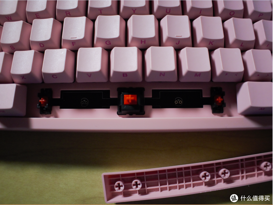 颜值高于一切—Akko 艾酷 3108 情人节版机械键盘