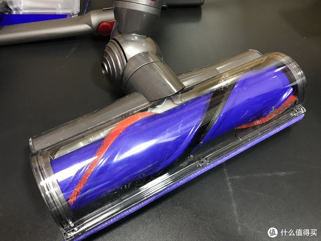 V10上市我开用V8：dyson 戴森 V8 Absolute手持无线吸尘器开箱及使用