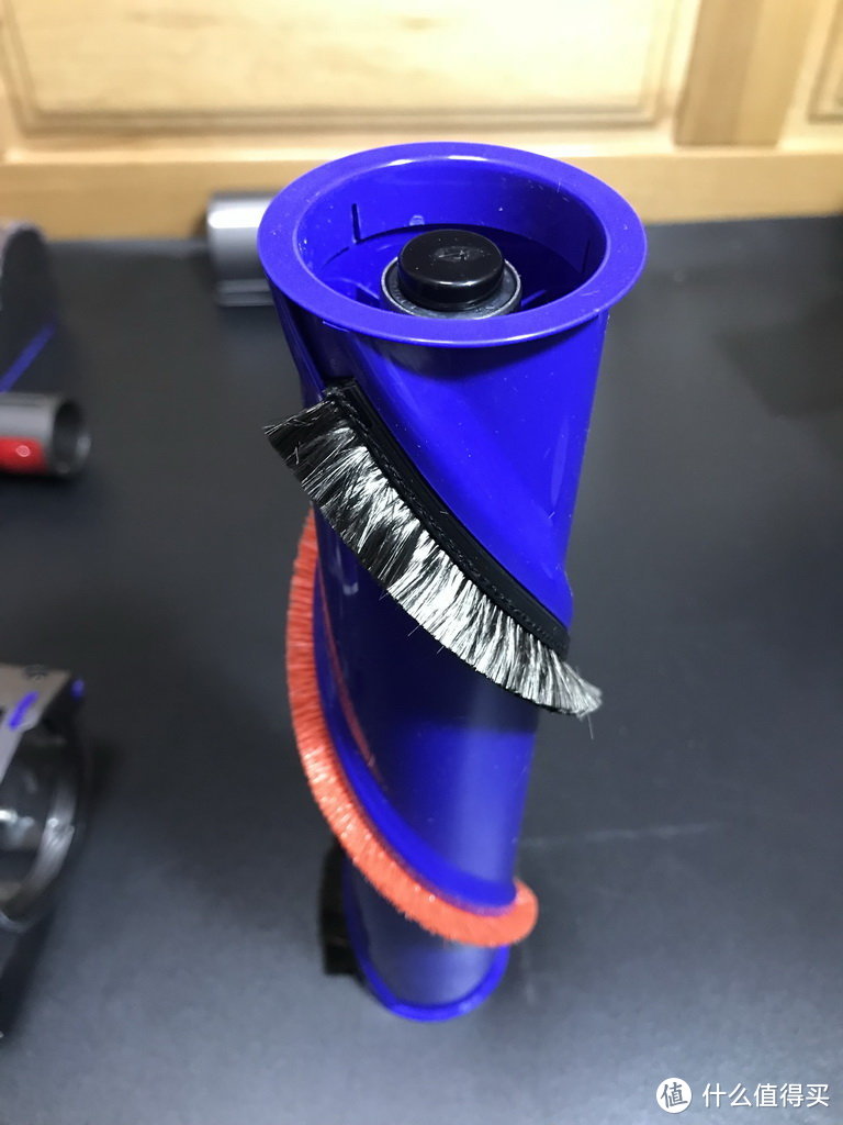 V10上市我开用V8：dyson 戴森 V8 Absolute手持无线吸尘器开箱及使用