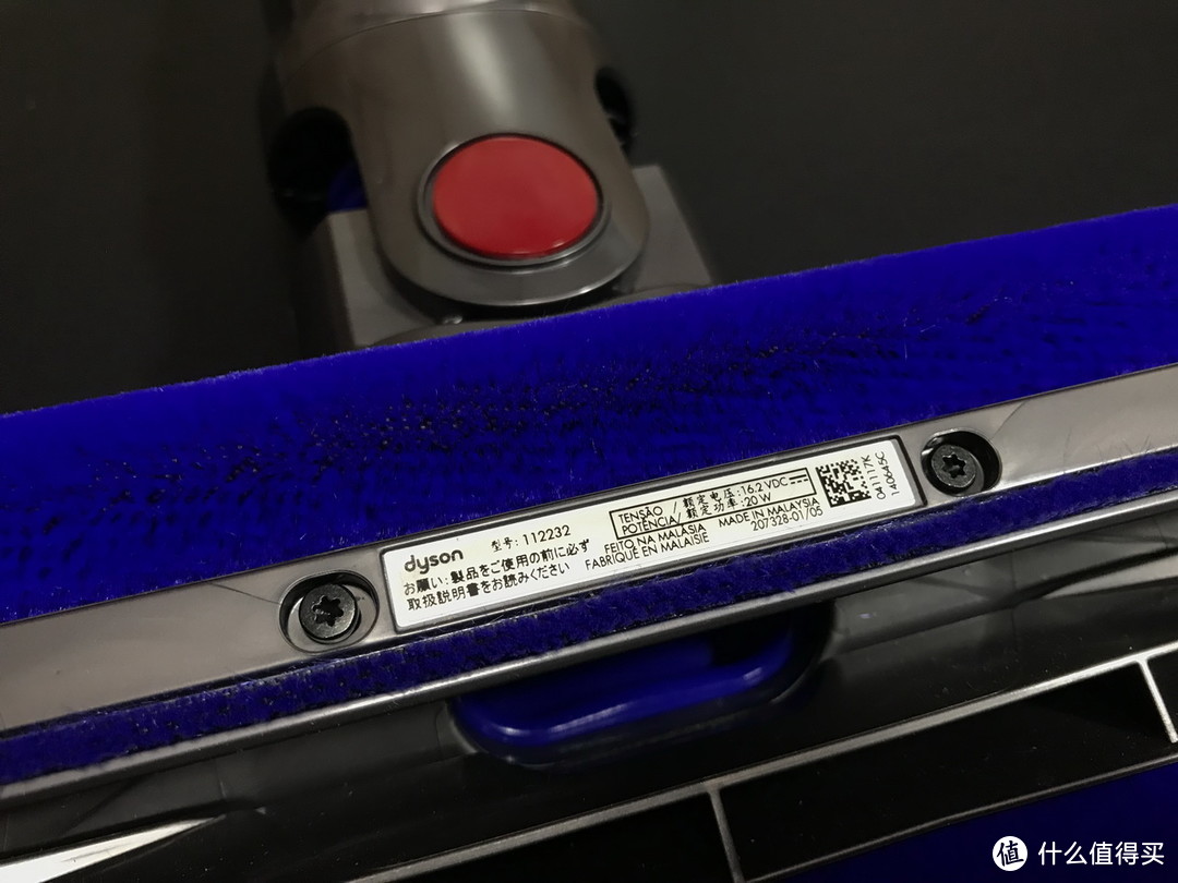 V10上市我开用V8：dyson 戴森 V8 Absolute手持无线吸尘器开箱及使用