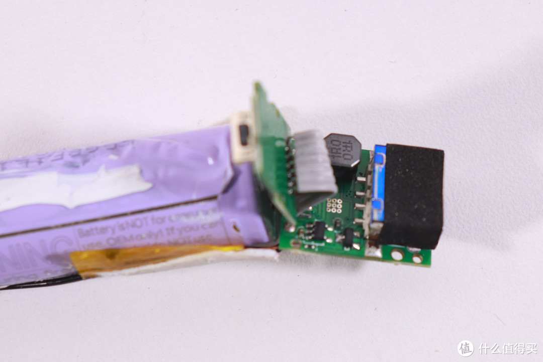 坚果“电池形”移动电源、紫米MINI移动电源对比评测及拆解