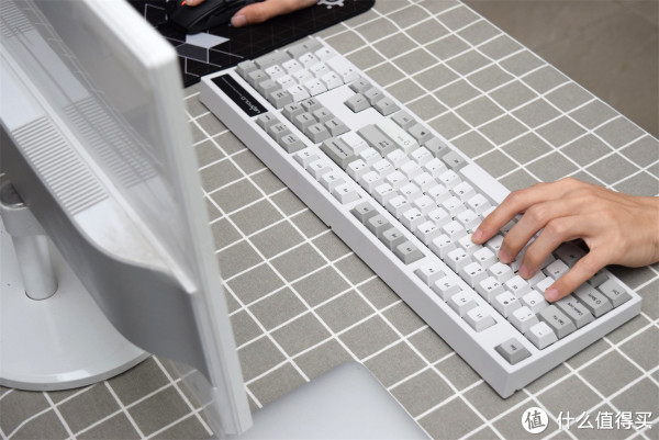 复古与经典:两款退烧红轴键盘-Leopold 利奥博