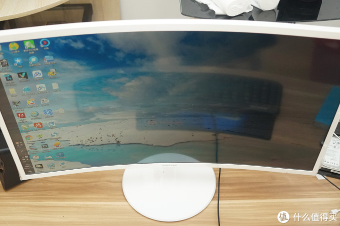 大屏大颗粒？当电视机用？SAMSUNG 三星 C32F391FWC 1800R 显示器