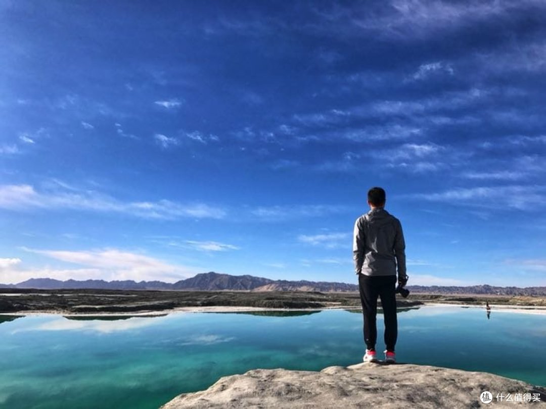 手持xe1的骚气背影