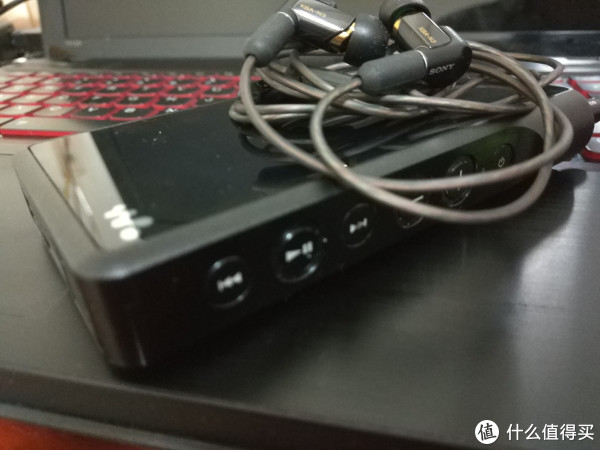 对抗艾利和,这款索尼黑砖,缺的不仅仅是价格