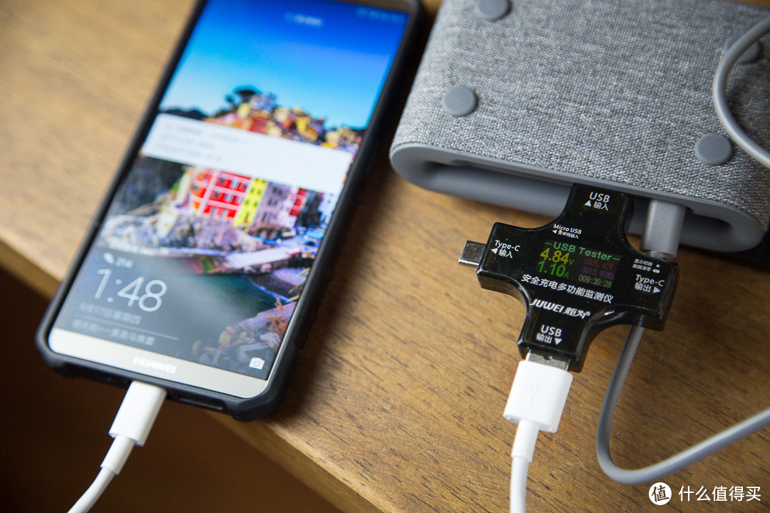 你桌面的颜值担当支持iPhone X快充的无线充电器