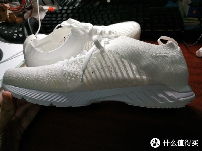 《廉价鞋不廉价》第二期｜夏日清凉小白鞋—LI-NING 李宁 超轻15 运动鞋开箱