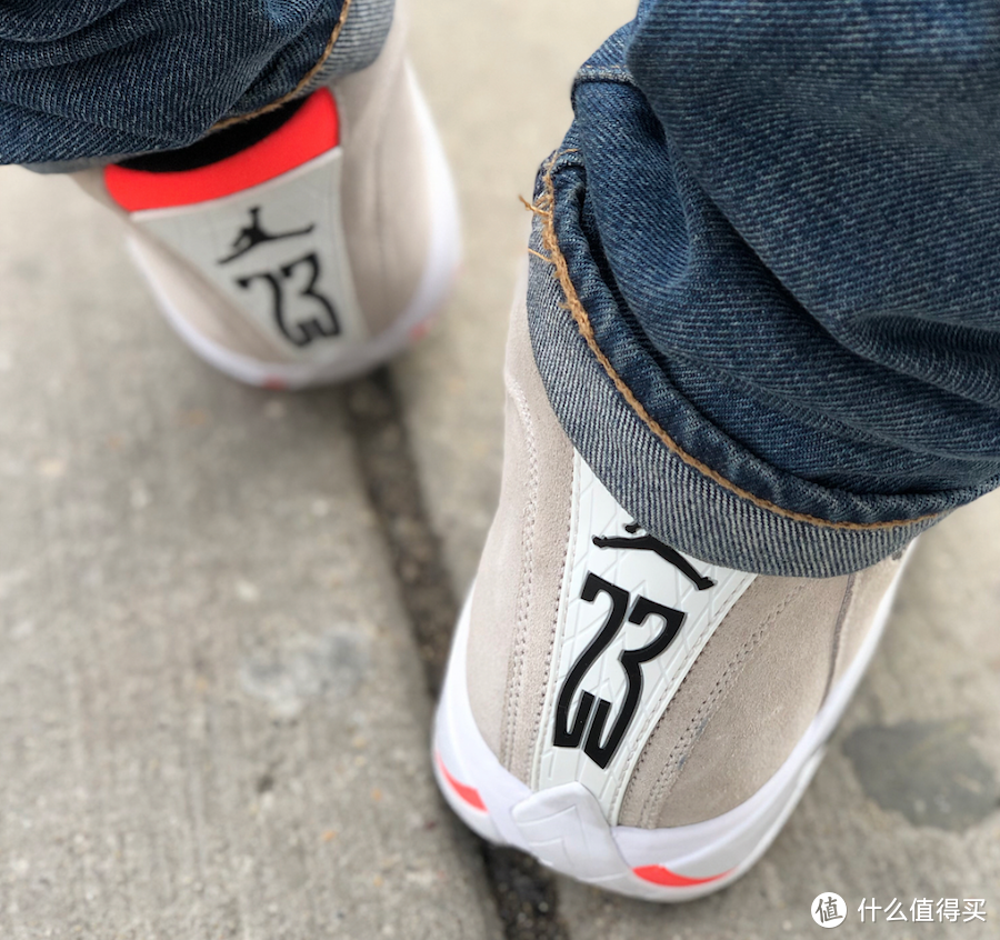 Air Jordan 14 篮球鞋—这双沙漠色的法拉利有点低调哦