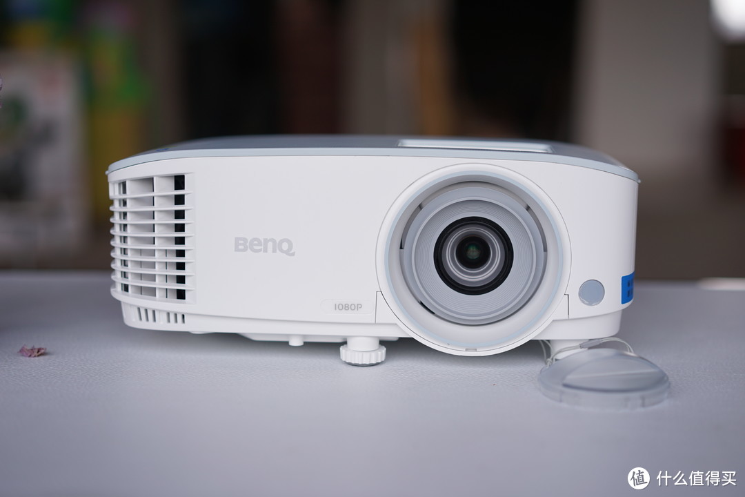 传统投影新风尚 明基BenQ i705 智能家用投影机使用评测