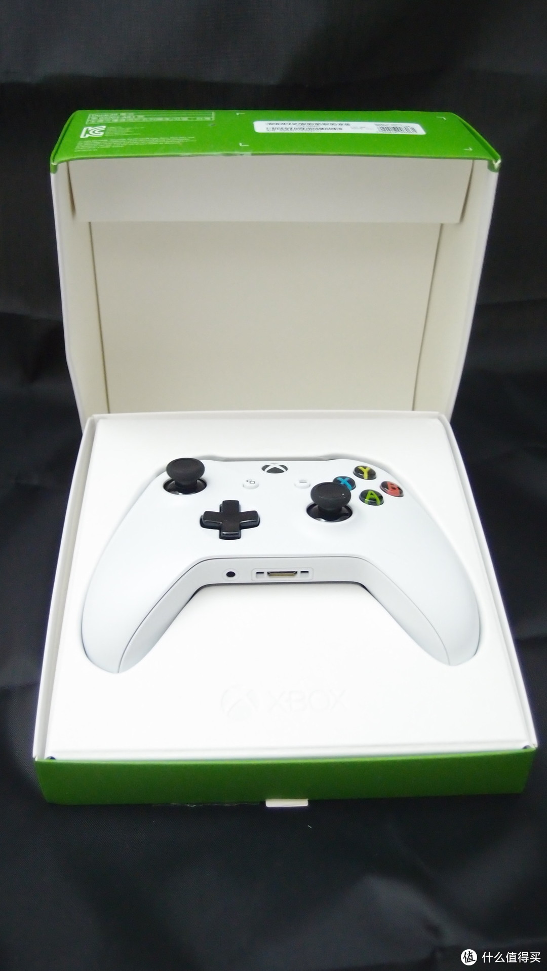 管不住自己的手：Microsoft 微软 Xbox One S 白色版蓝牙手柄开箱