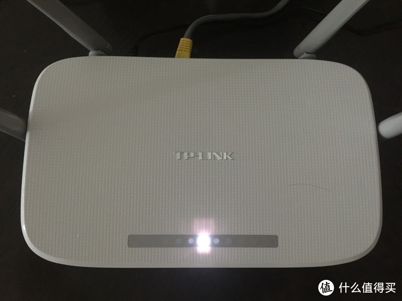 跟不上时代就只能被淘汰—TP-LINK WDR5620 路由器 开箱小测