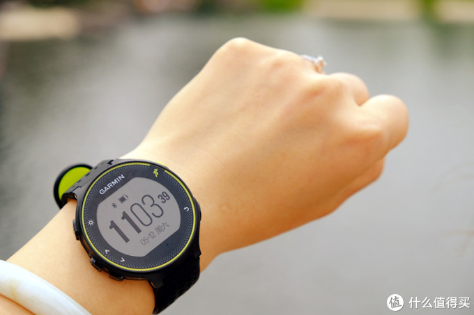 佳明一家亲-garmin佳明 forerunner03235l 多功能gps跑步手表_什么