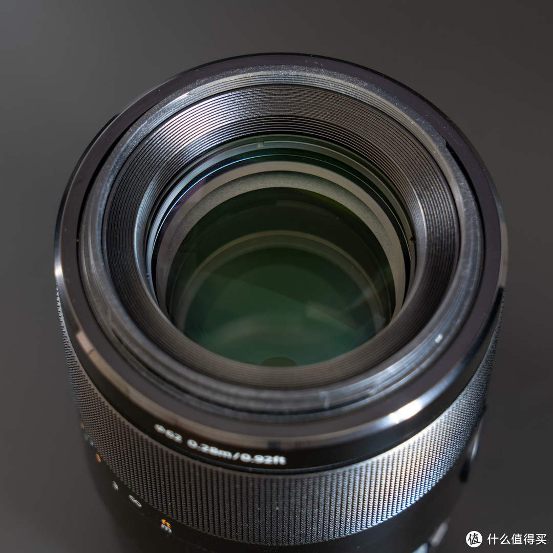 SONY 索尼 FE 90mm F2.8 G OSS 镜头开箱兼谈微距镜头经验