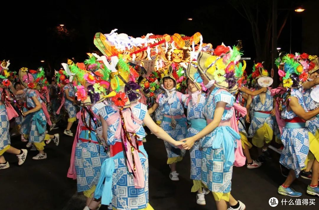 解锁日本夏季之美，天空中开出上万朵花