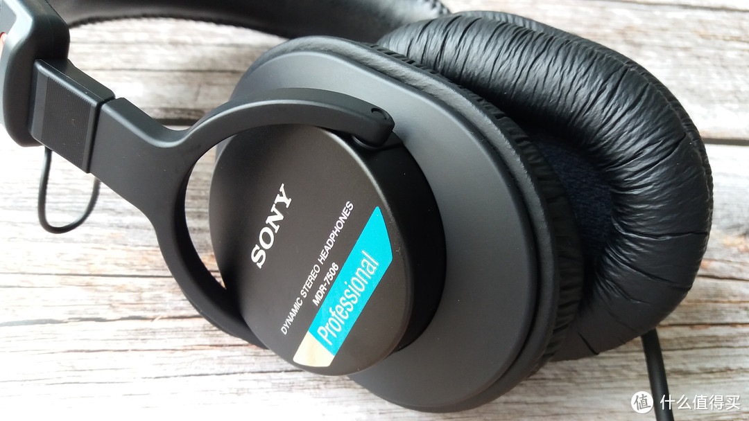 Sony 索尼 MDR7506专业大型监听耳机 评测