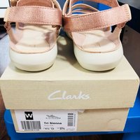 Clarks Tri Sienna 凉鞋开箱设计(脚底|鞋面|鞋带)