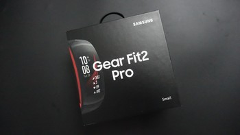 三星 gear fit2 pro 手环外观展示(屏幕|传感器|按键)