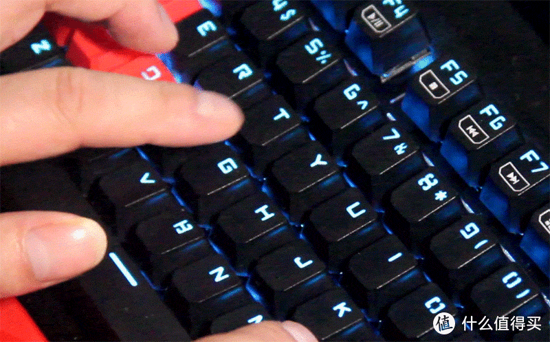 A4TECH 双飞燕 B975 血手幽灵 光轴RGB 机械键盘 开箱，小体验