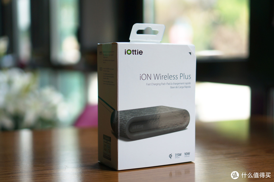 颜值+实用：支持有线输出的无线充电器 iOttie iON Wireless Plus
