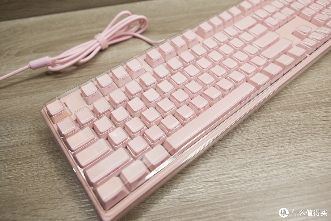 沉迷粉色，无法自拔——AKKO X DUCKY 3108情人节机械键盘开箱