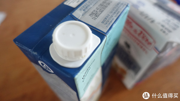 烘焙大师超强测评!安佳、雀巢、欧德宝...7款常见淡奶油究竟哪款值得囤?