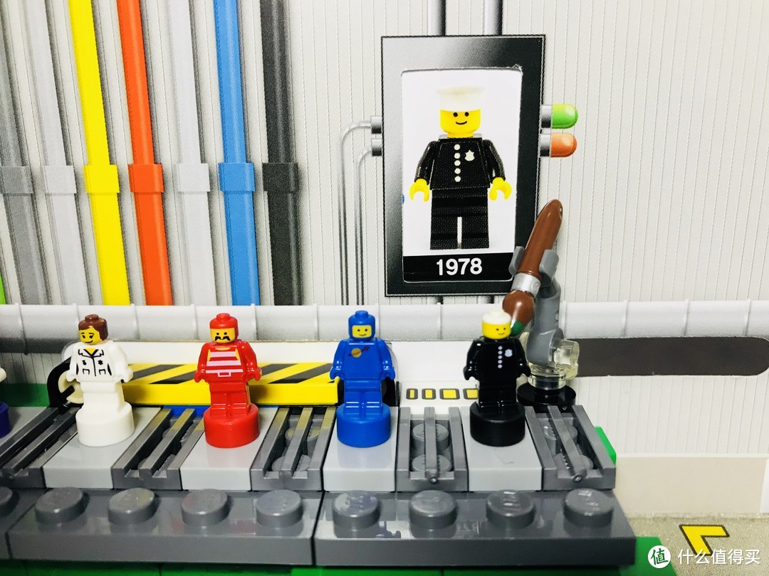 LEGO 乐高 5005358 小人仔工厂 开箱（含彩蛋）