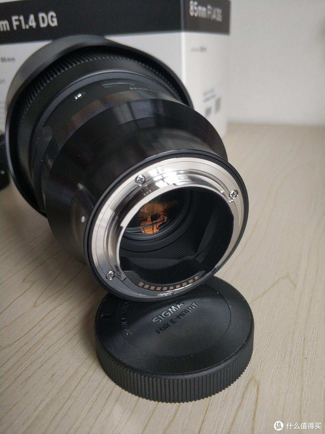 好大一个哑铃：Sigma 适马85 1.4 Art Sony e卡口开箱