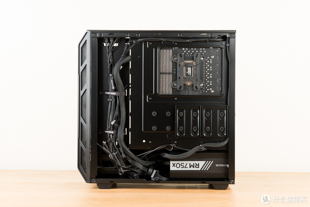 RGB灯效 = 性能？Phanteks 追风者 P350X 机箱 装机作业