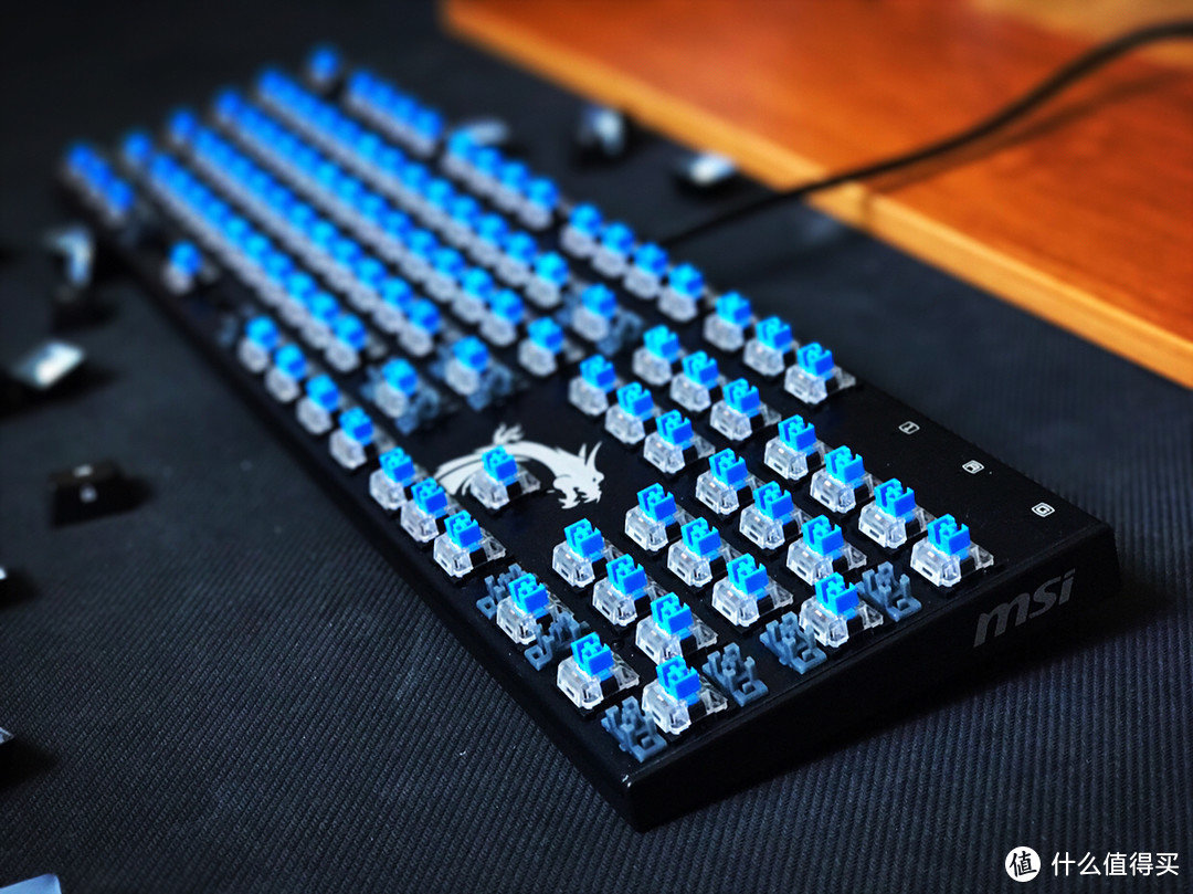 有点骚-微星Vigor GK50 RGB 青轴 电竞机械键盘体验简评