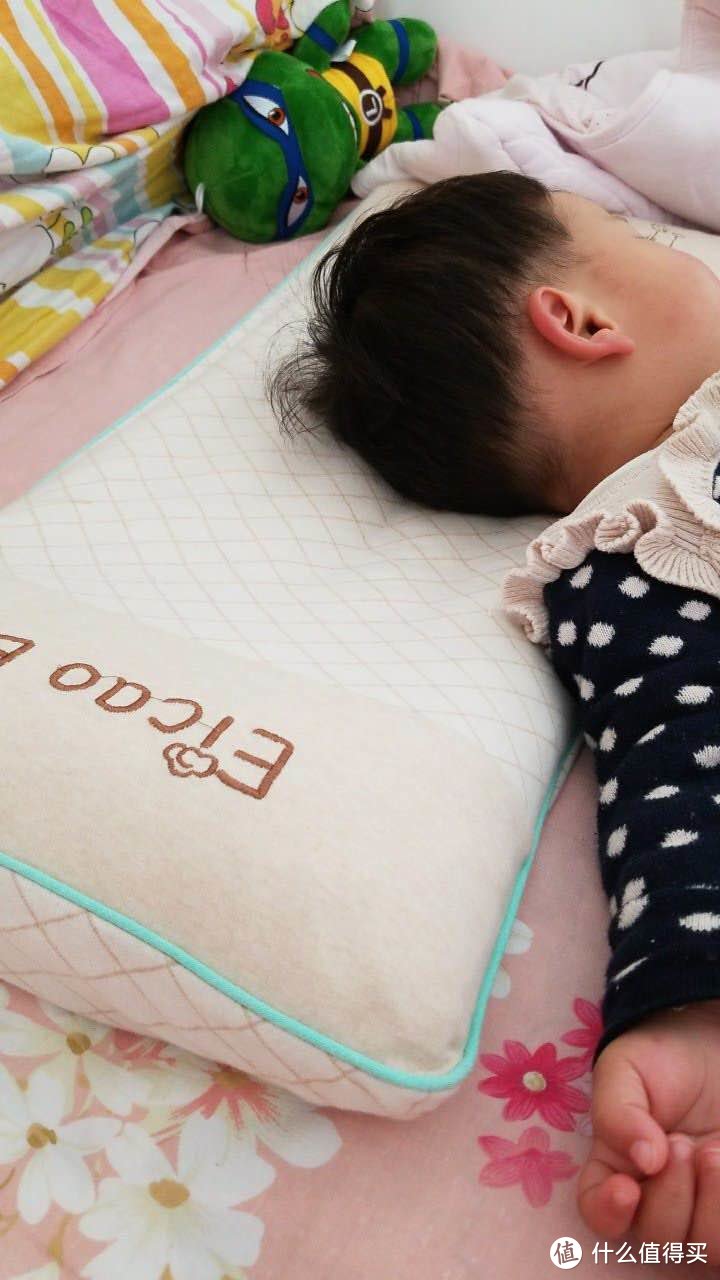 给孩子安全舒适的睡眠-宜巢枕头使用评测