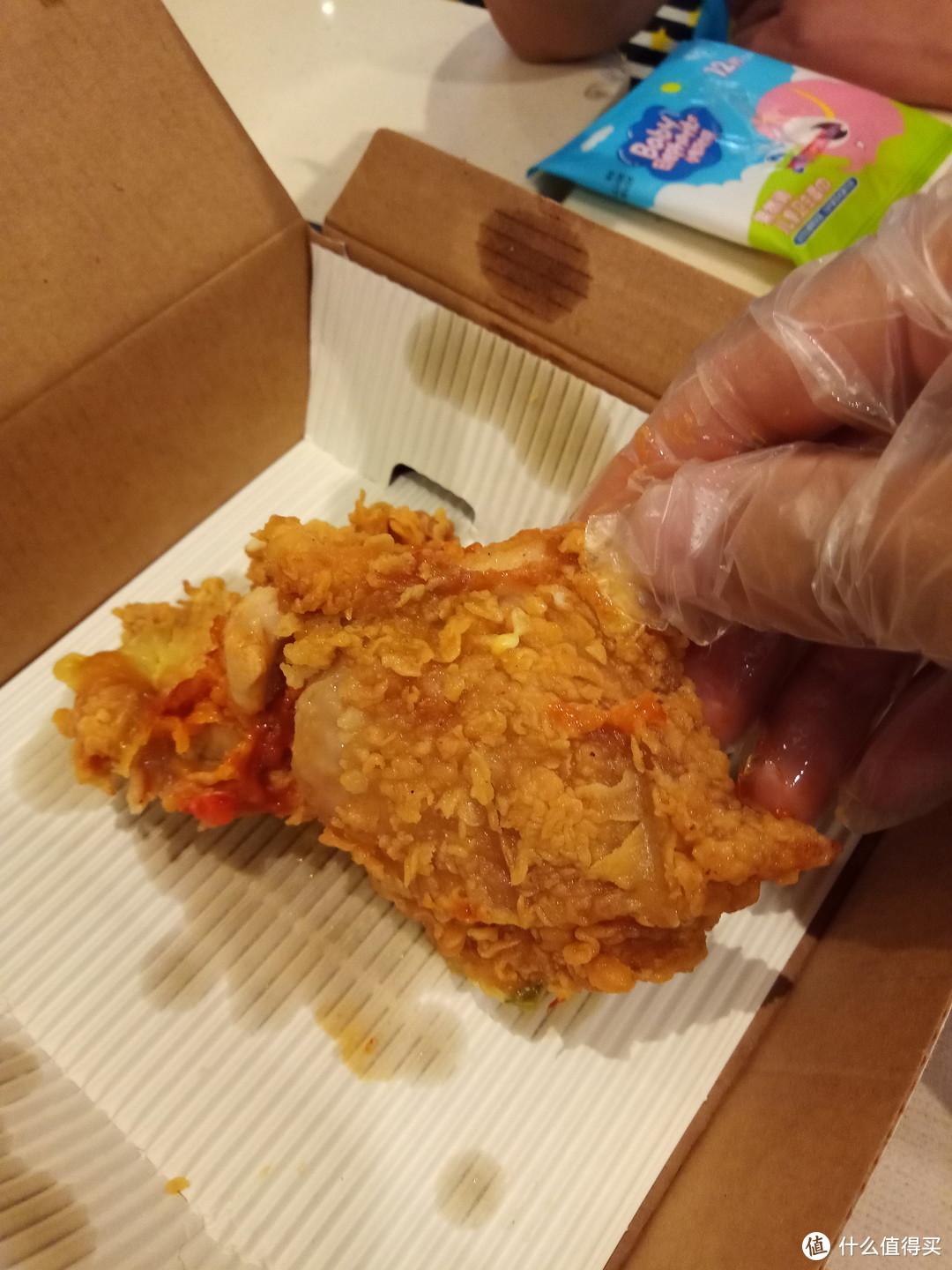 体验孩子的快乐：KFC 肯德基  哆啦A梦八音盒及爱丽丝立体书开箱