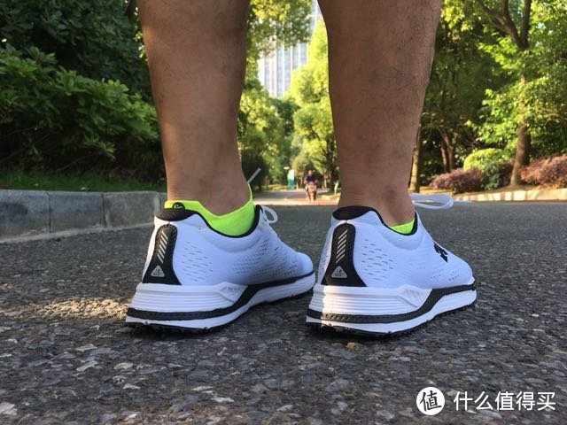 DESCENTE 迪桑特 BLAZE Lite 恒温跑鞋