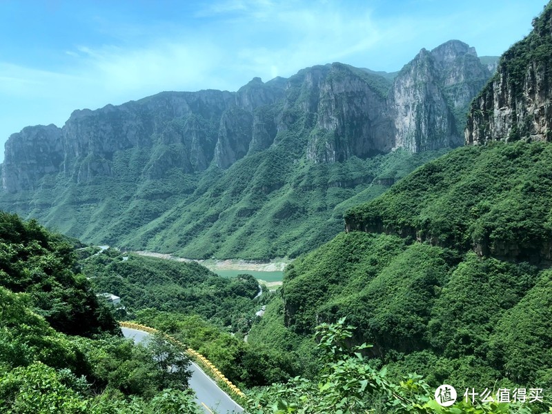 上茱萸峰的山路