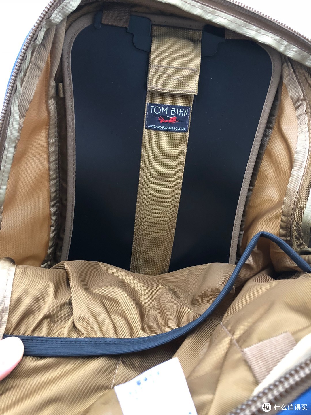 TOM BIHN GUIDE'S EDITION SYNAPSE 25 vs SYNAPSE 19