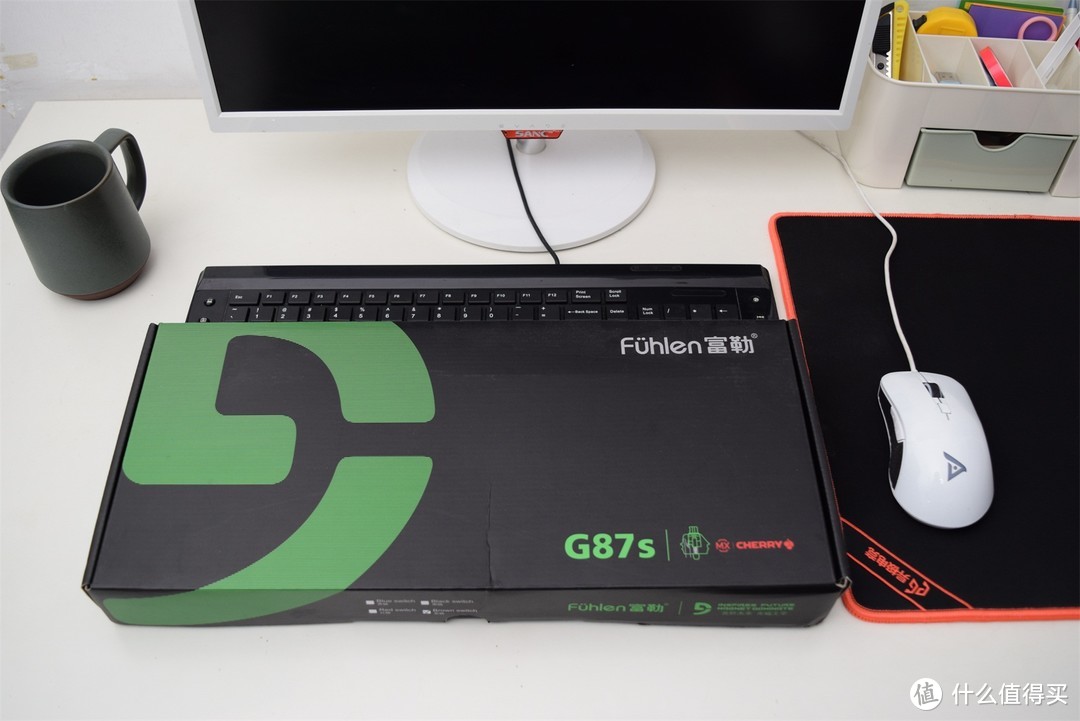 耐用的标准它占了三—Fühlen 富勒 G87S 机械键盘开箱：