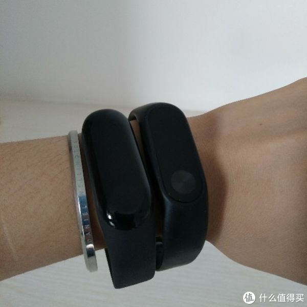 上手图，你觉得谁好看呢